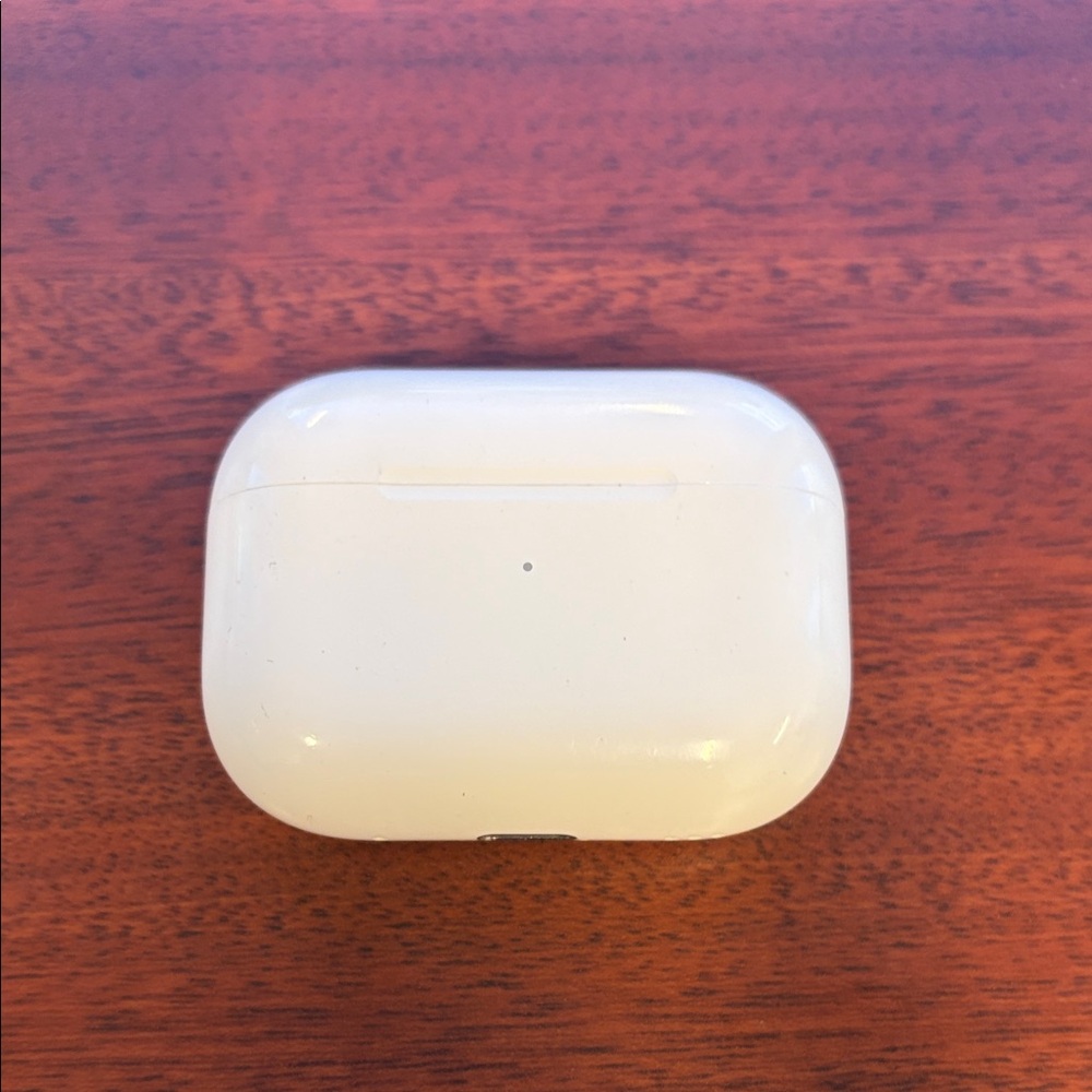 Wireless Earbuds Charging Case - White
